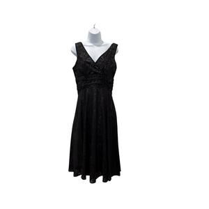 Connected Apparel Dress Womens 10 Black Floral Ruched V Neck Fit Flare Midi